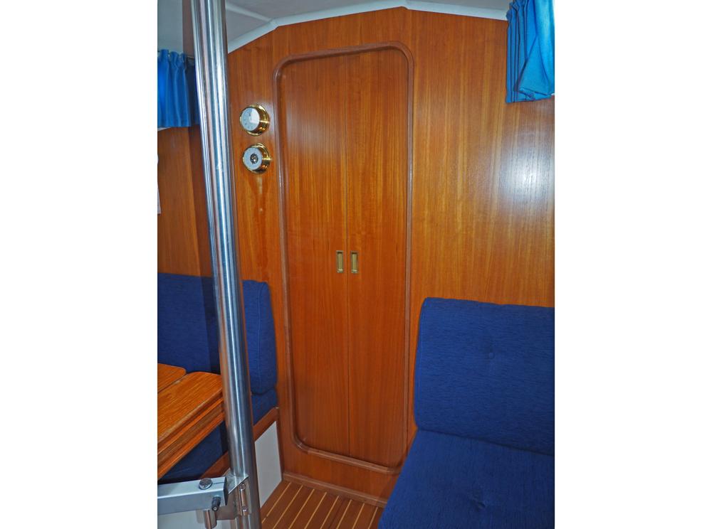 Cabin en avant, H&eacute;bergements